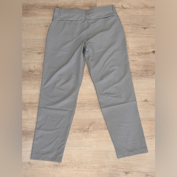 NWT Fabletics Men’s The Only Pant - Picture 3 of 6